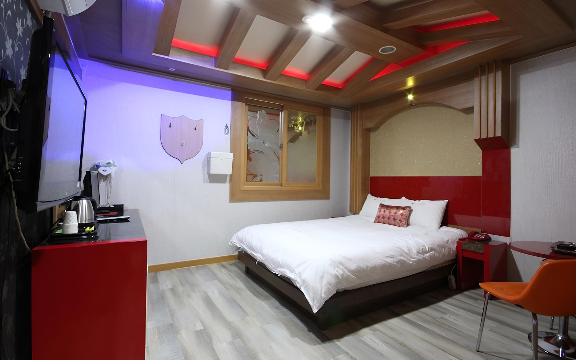 Room (Standard Room)