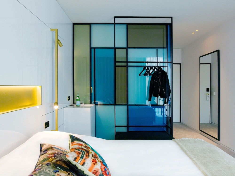 Executive Room photo 2