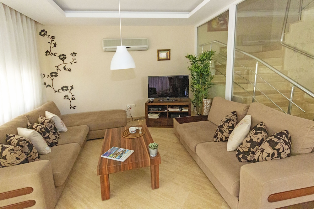 Villa, 4 Bedrooms photo 1