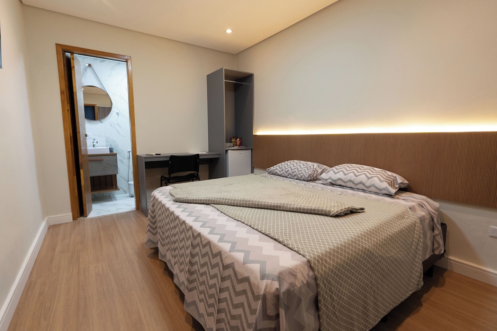 Basic Double Room, Private Bathroom photo 1