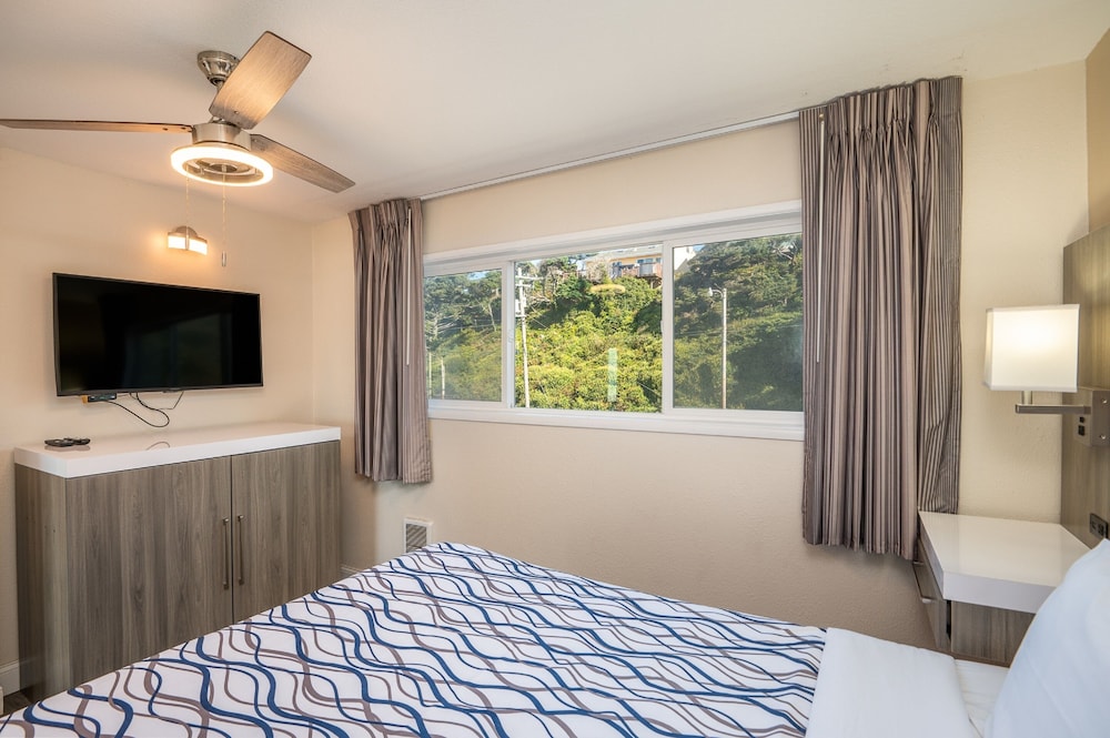Deluxe Suite, 1 Bedroom, Jetted Tub, Ground Floor photo 3