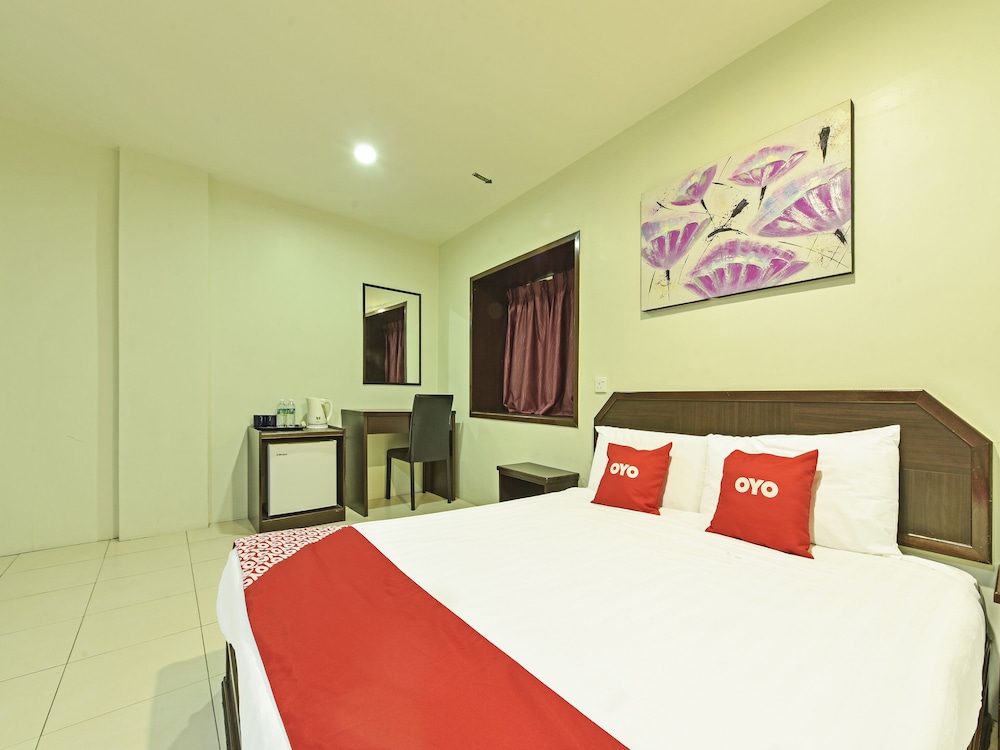 Deluxe Double Room, 1 Queen Bed photo 2