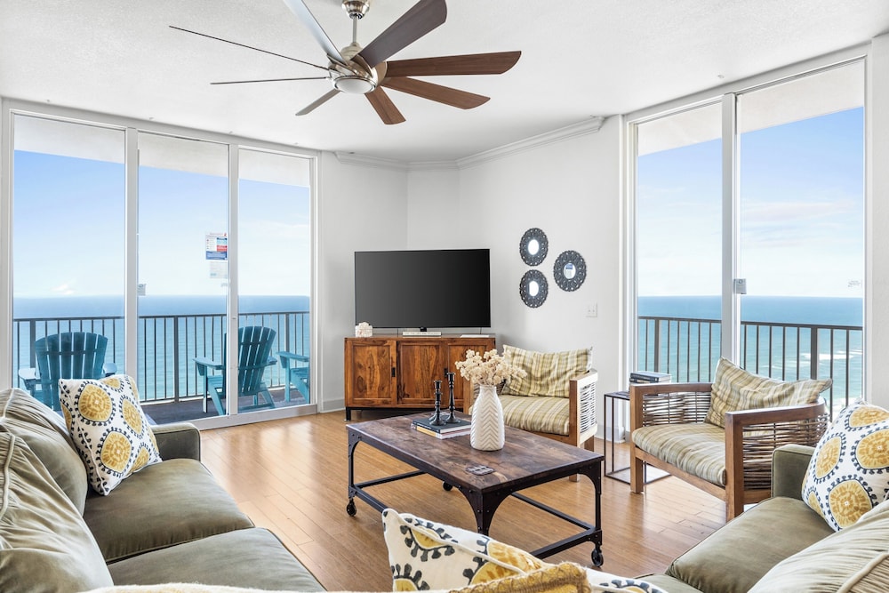 Penthouse, 4 Bedrooms, Balcony, Ocean View (2801)