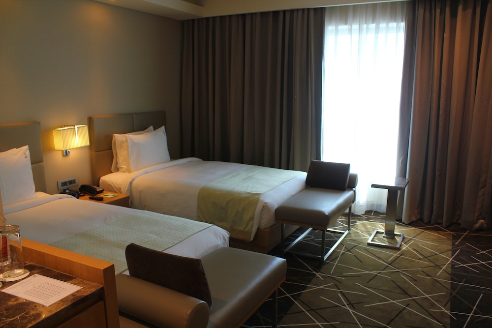 Standard Room, 2 Twin Beds, Sea View