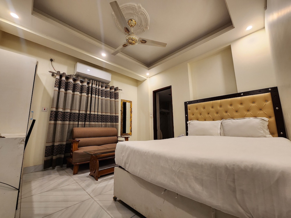 Classic Room, City View photo 2