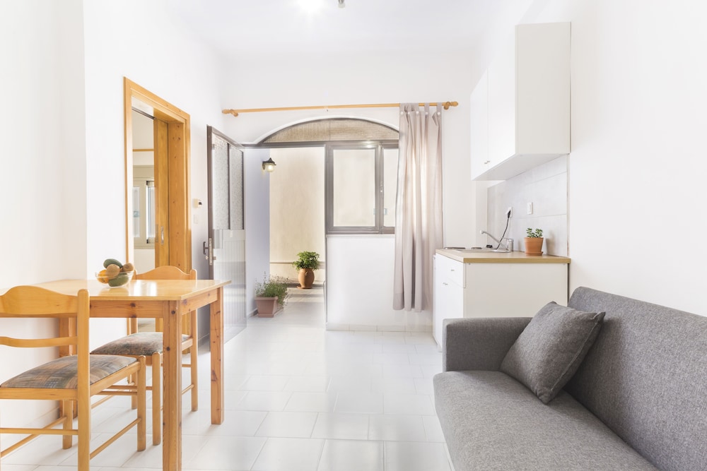 Economy Room, 1 Bedroom, Ground Floor photo 2