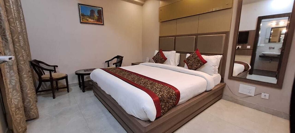 Royal Double Room, 1 Queen Bed