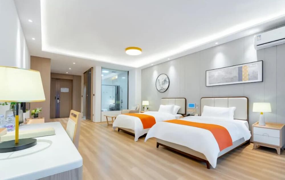 Classic Twin Room