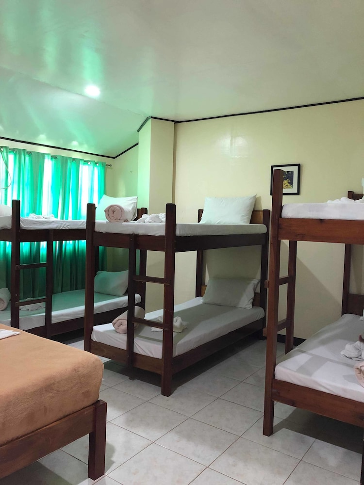 Family Room, 1 Bedroom