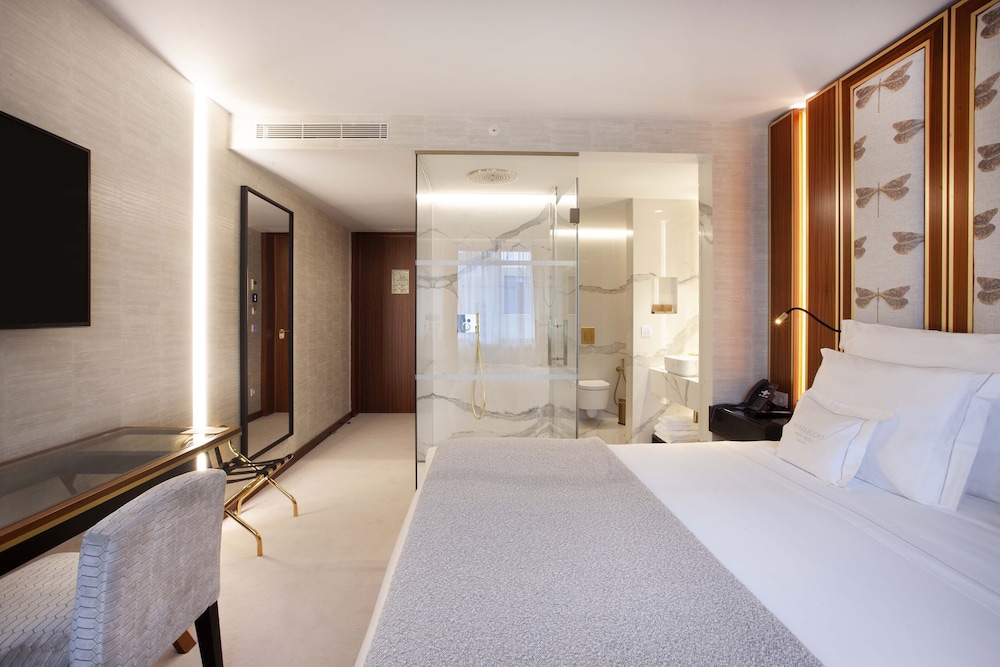 Superior Double or Twin Room - Photo 5