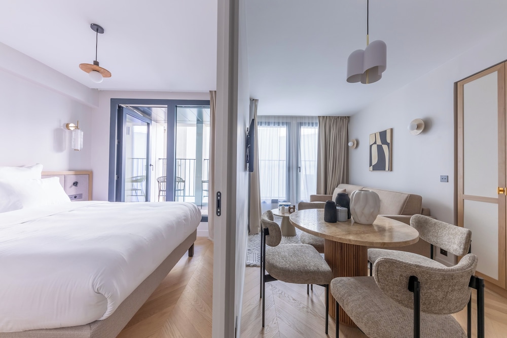 Business Apartment photo 1