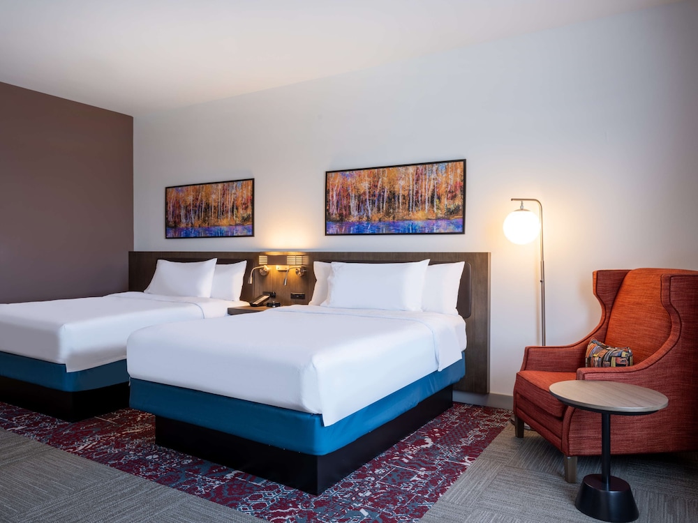 Room, 2 Queen Beds, Accessible (Hearing) - Photo 2