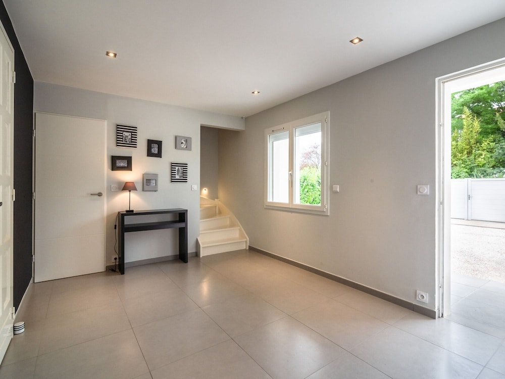Villa photo 2