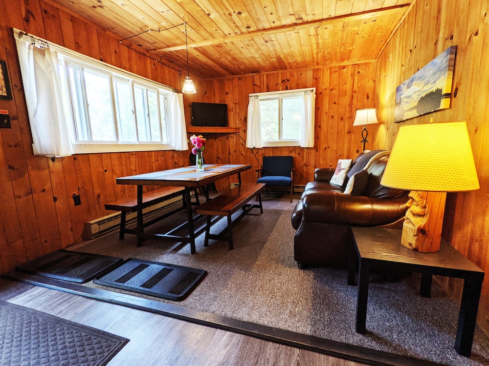 Walleye Cove - Cabin #7 | Forest View (Premium Amenities Included!) photo 3