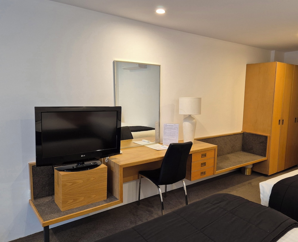 Standard Studio - Photo 6
