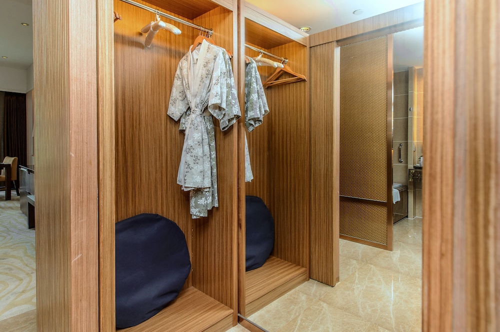 Grande Executive Room Lakeview K - Photo 4