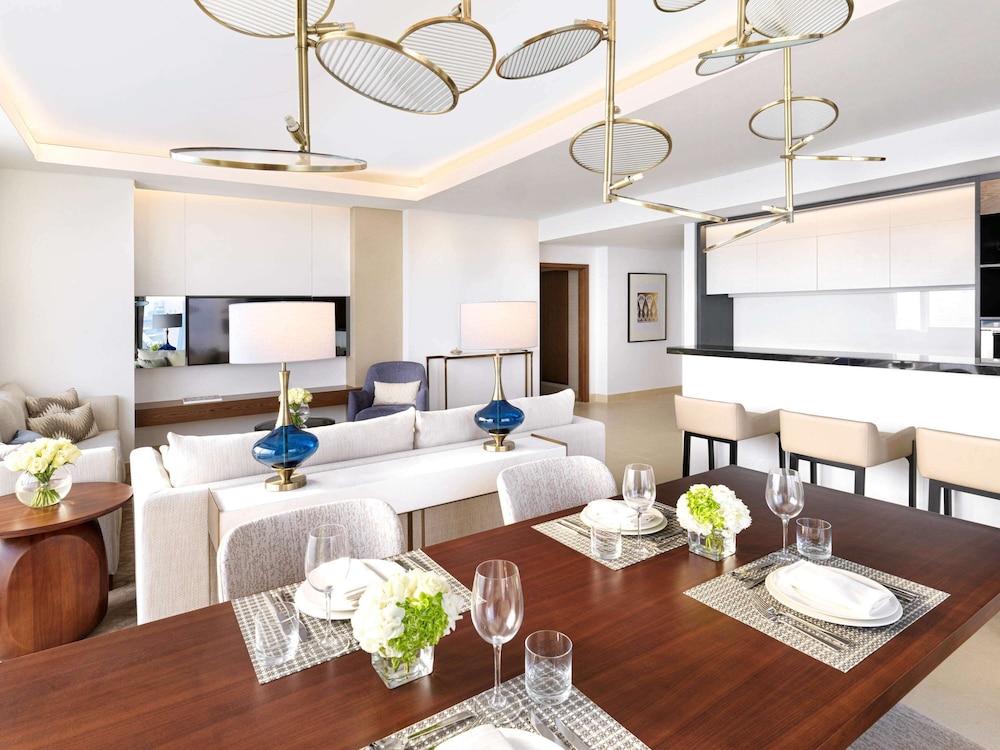 Apartment, 3 Bedrooms, 2 King and 1 Twin Bedrooms, Living Room
