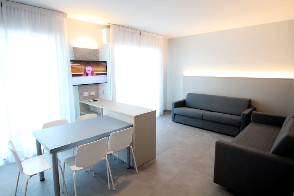 Superior Condo photo 1