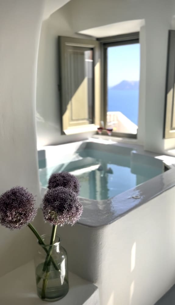 Traditional Villa, Ensuite, Sea View (Aris) photo 2