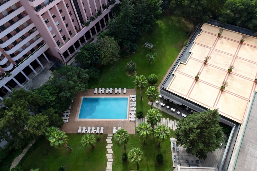 Comfort Room, 2 Twin Beds (Pool View) - Photo 4