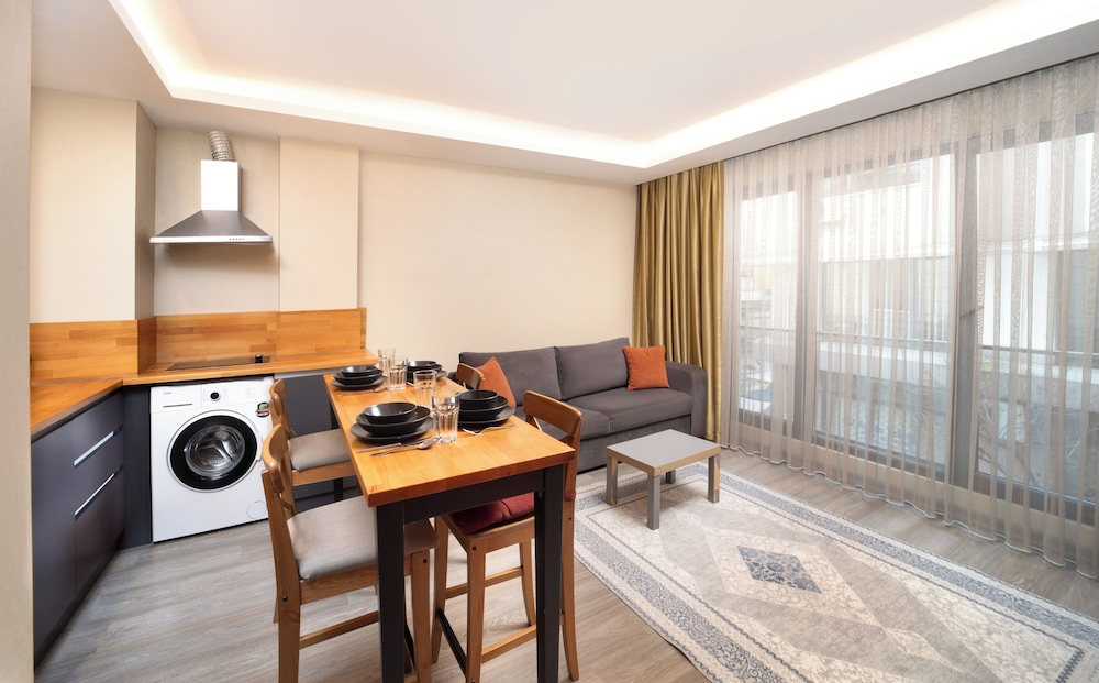 Premium Condo photo 3