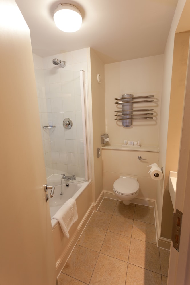 Comfort Room, 2 Twin Beds, Non Smoking - Photo 6
