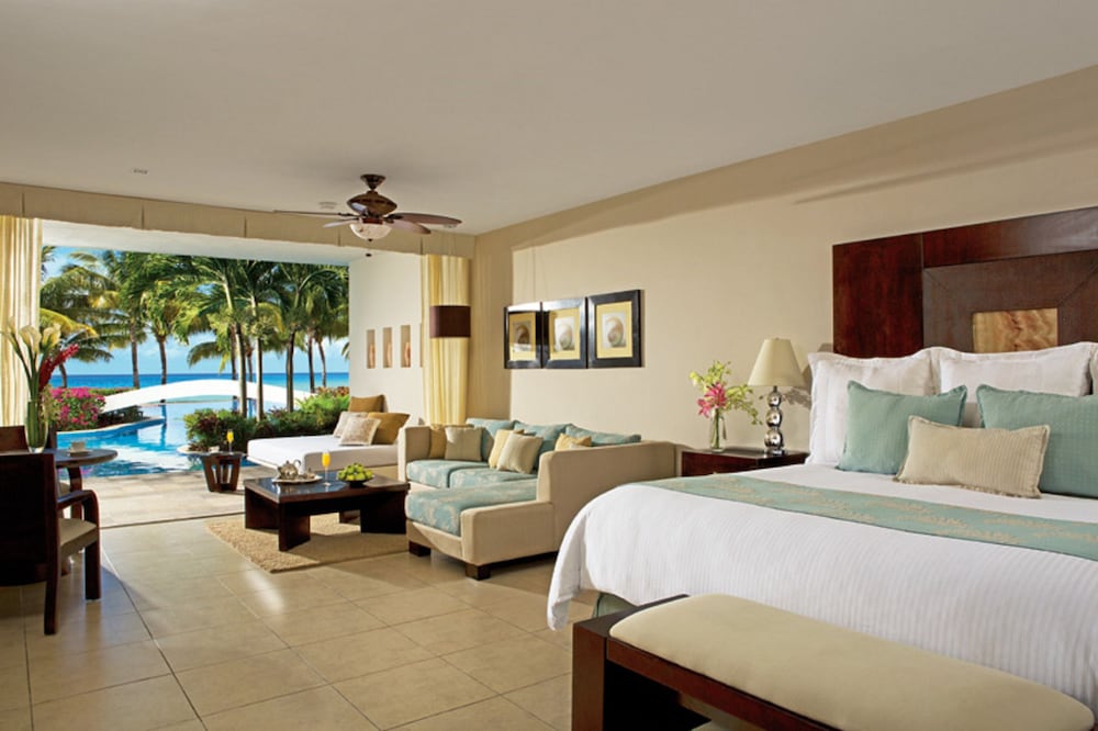 Junior Suite Ocean View King