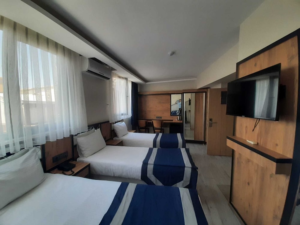 Family Quadruple Room photo 1