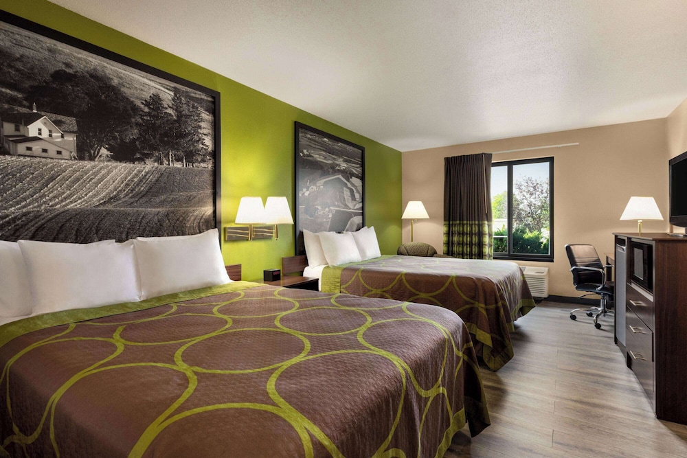 Standard Room, 2 Queen Beds - Photo 1