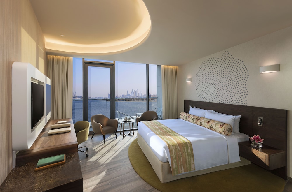 Premium Room with Balcony, Palm Sea View and Club Lounge Access thumbnail 5