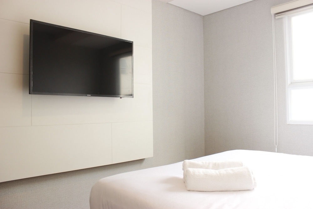 Room - Photo 29