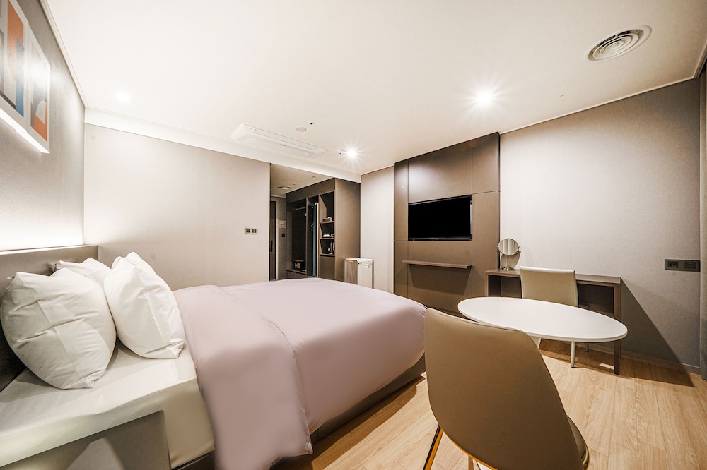Premier Double Room - Photo 5