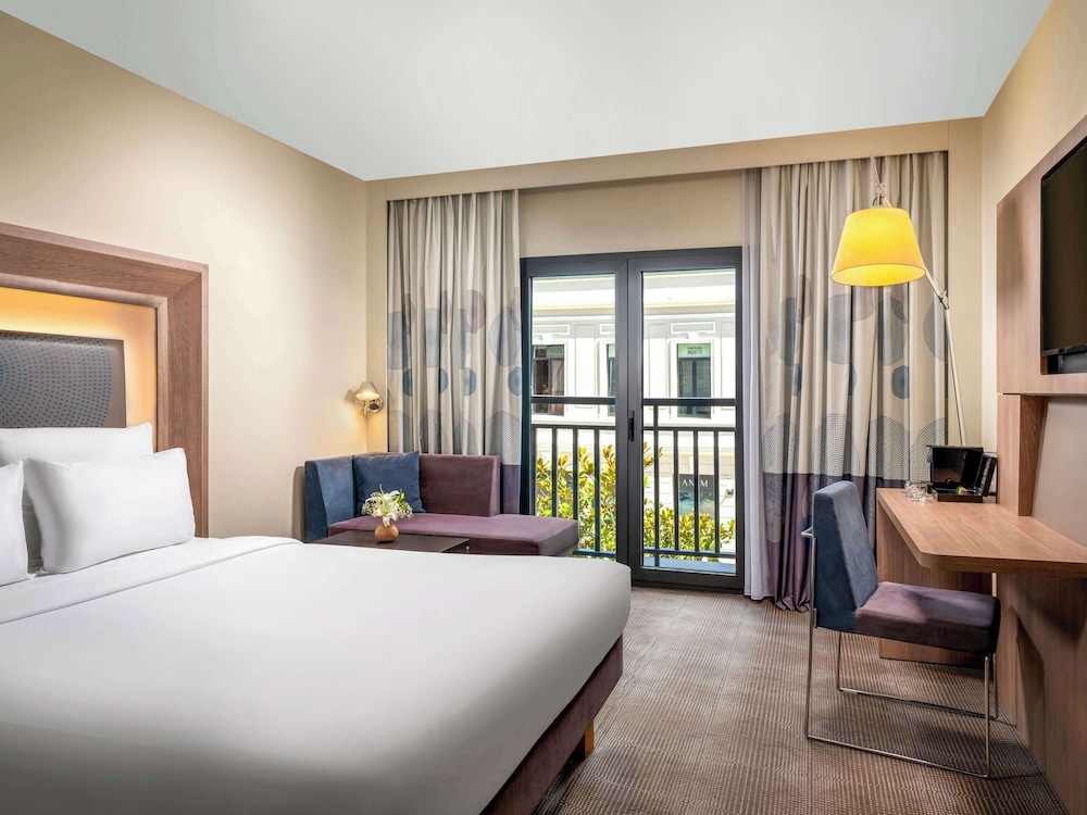 Available room