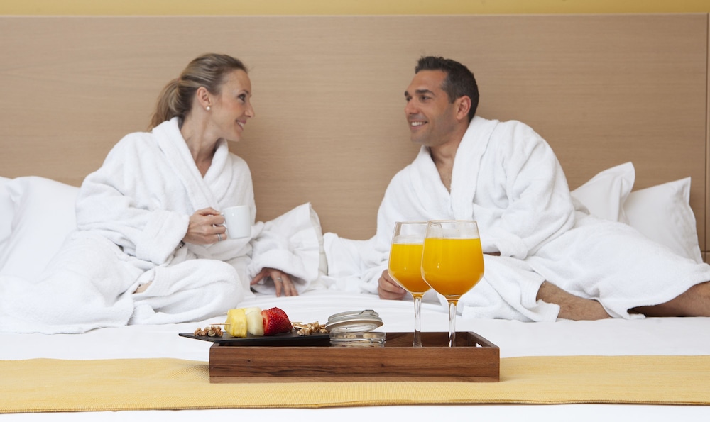 Double or Twin Room - Photo 6