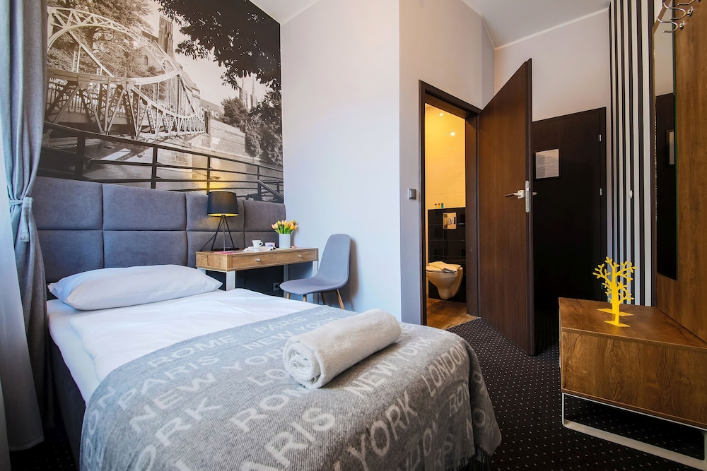 Single Room photo 1