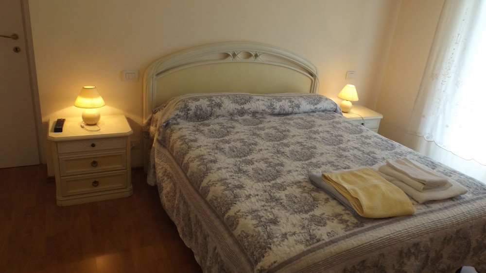 Triple Room (external private bathroom) photo 1