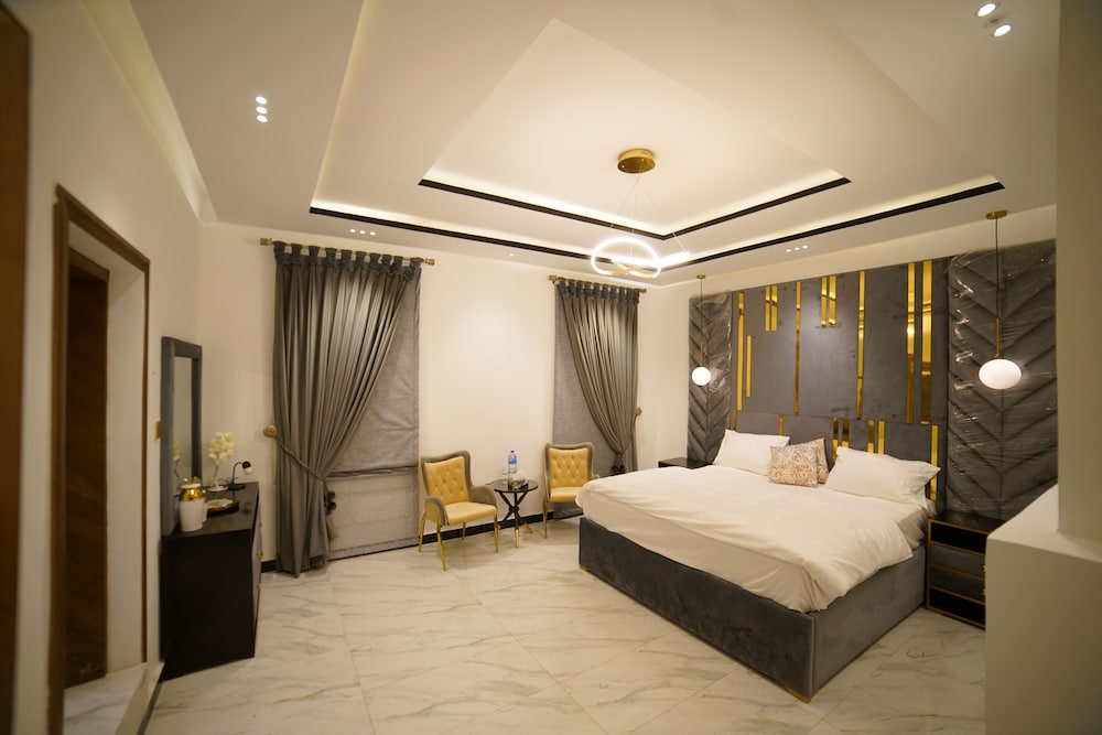 Presidential Suite