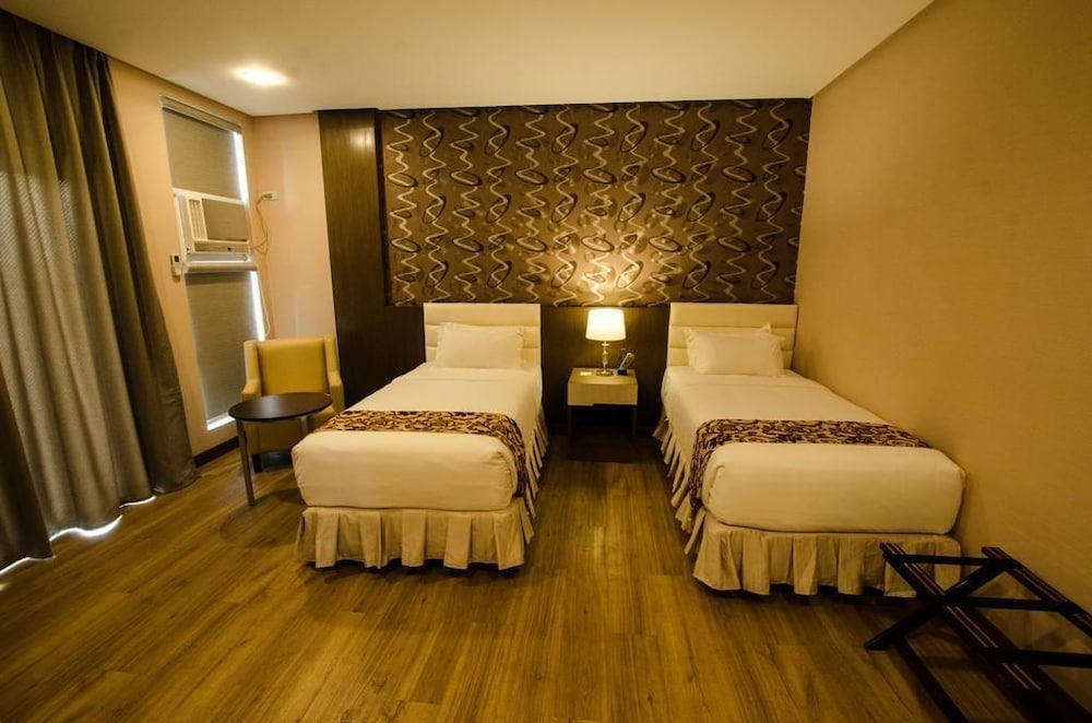 Premium, Suite Twin Bed photo 2