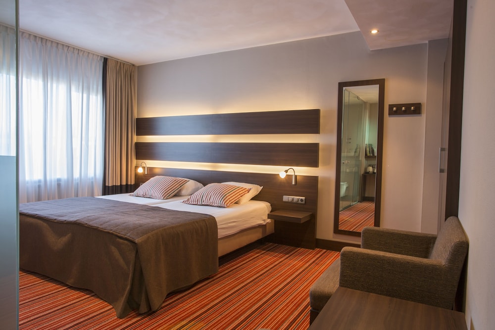 Luxury Double Room, 2 Twin Beds photo 1