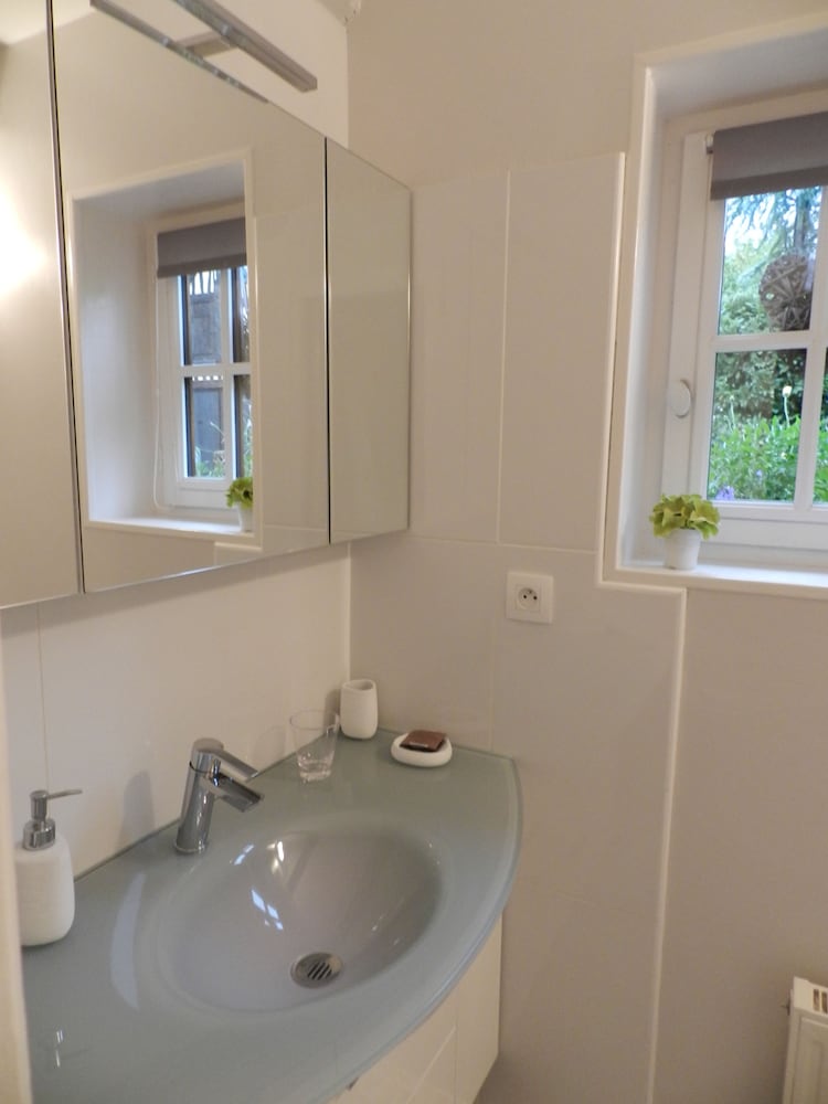 Double Room, Ground Floor (Gris) photo 3