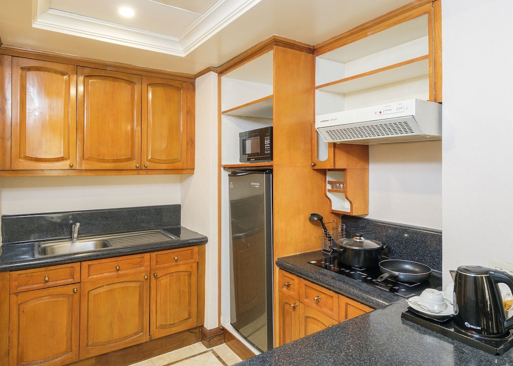 One Bedroom Suite - Photo 13
