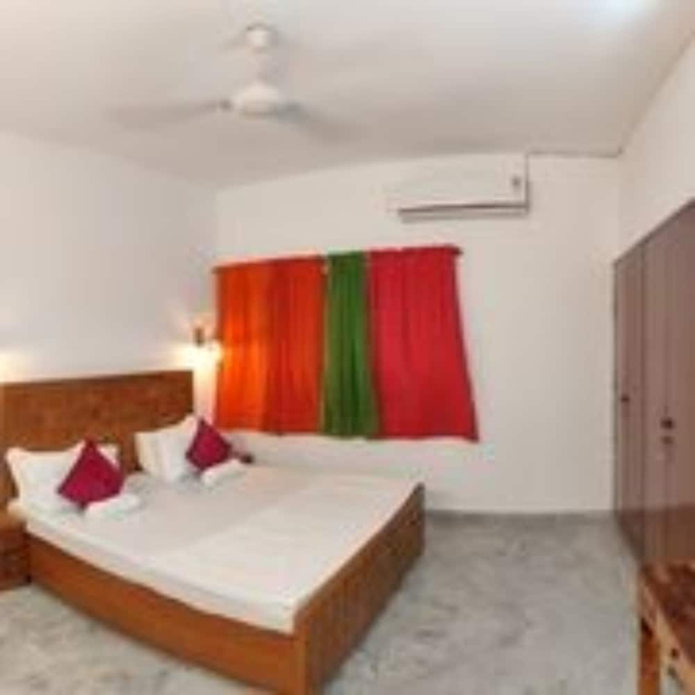Deluxe Double Room, 1 Double Bed - Photo 2