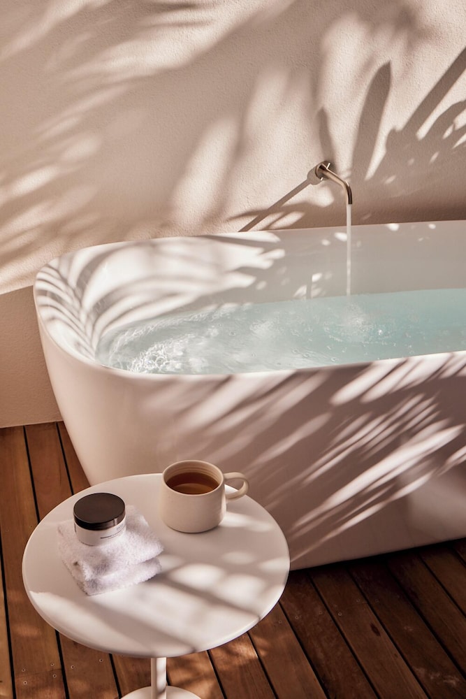 Soak - King Ground Floor with outdoor bath, photo 6