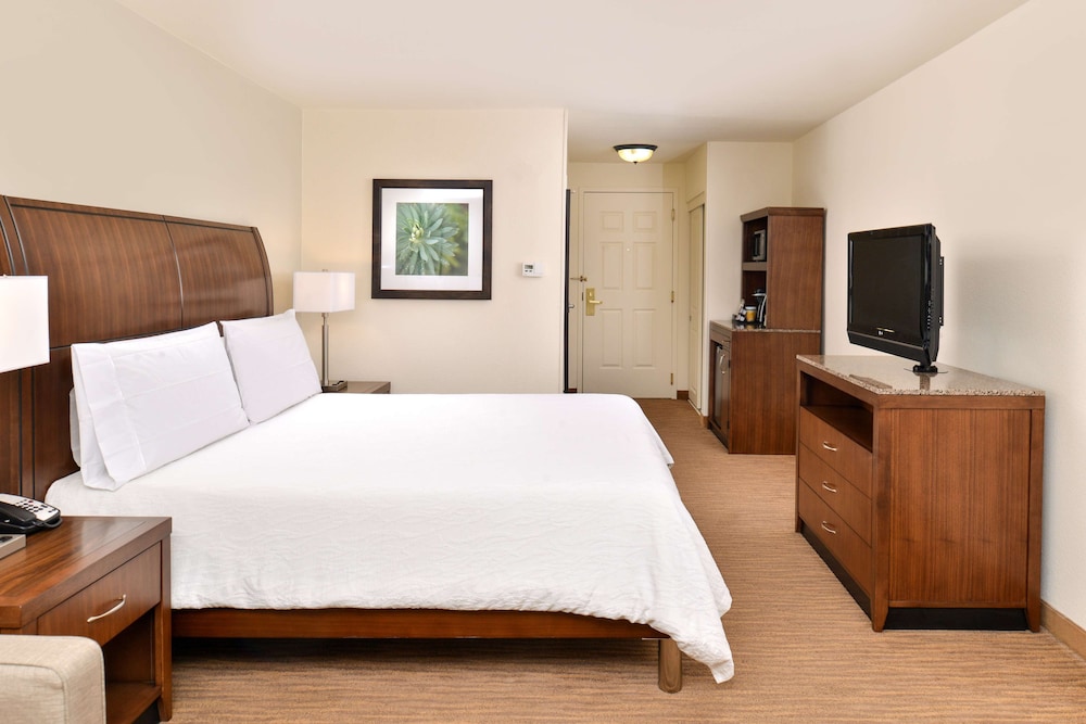 Room, 1 King Bed with Sofa bed, Jetted Tub - Photo 3
