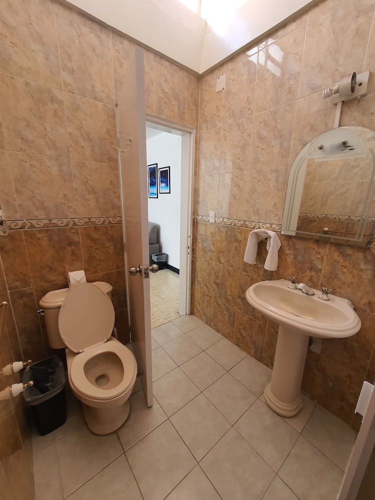Family House photo 2