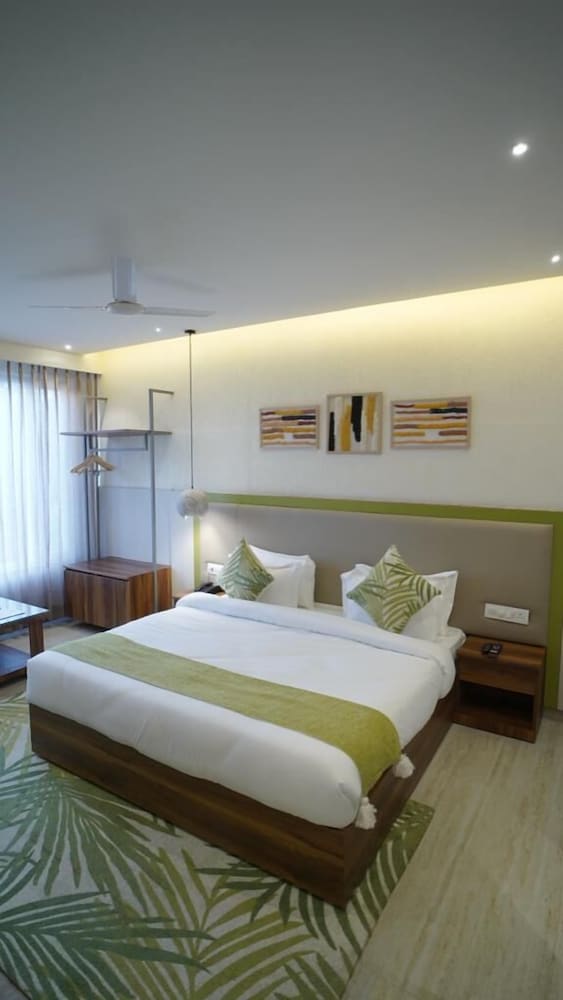 Executive Room - Photo 8