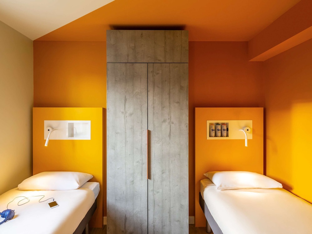 Triple Room, Multiple Beds - Photo 8