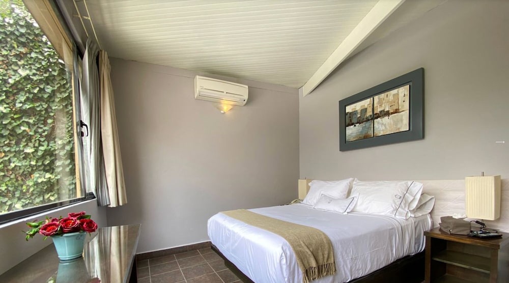 Traditional Suite