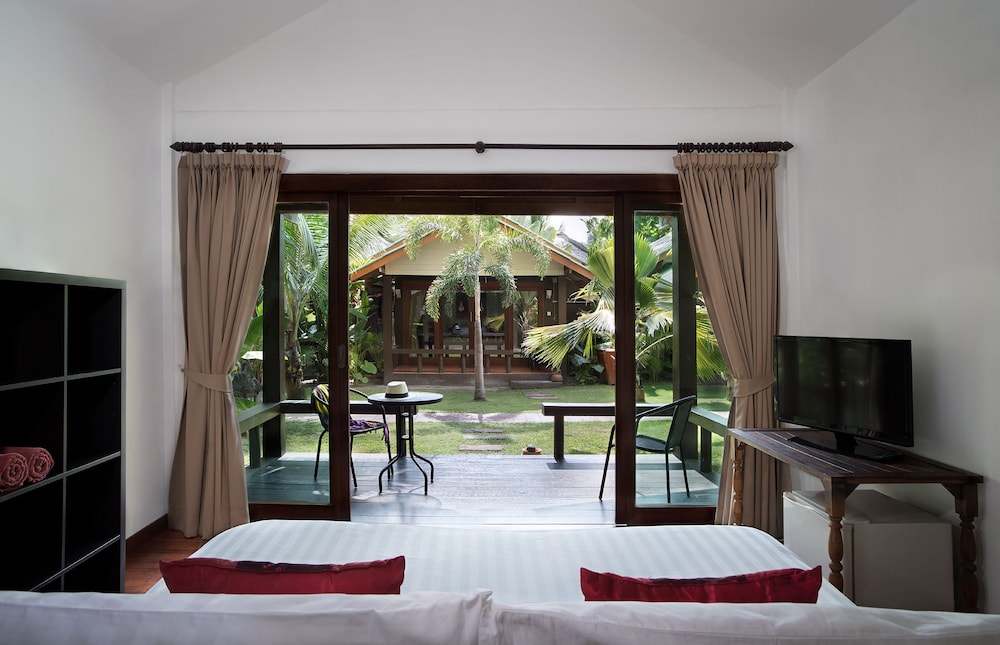Garden Wing Bungalow