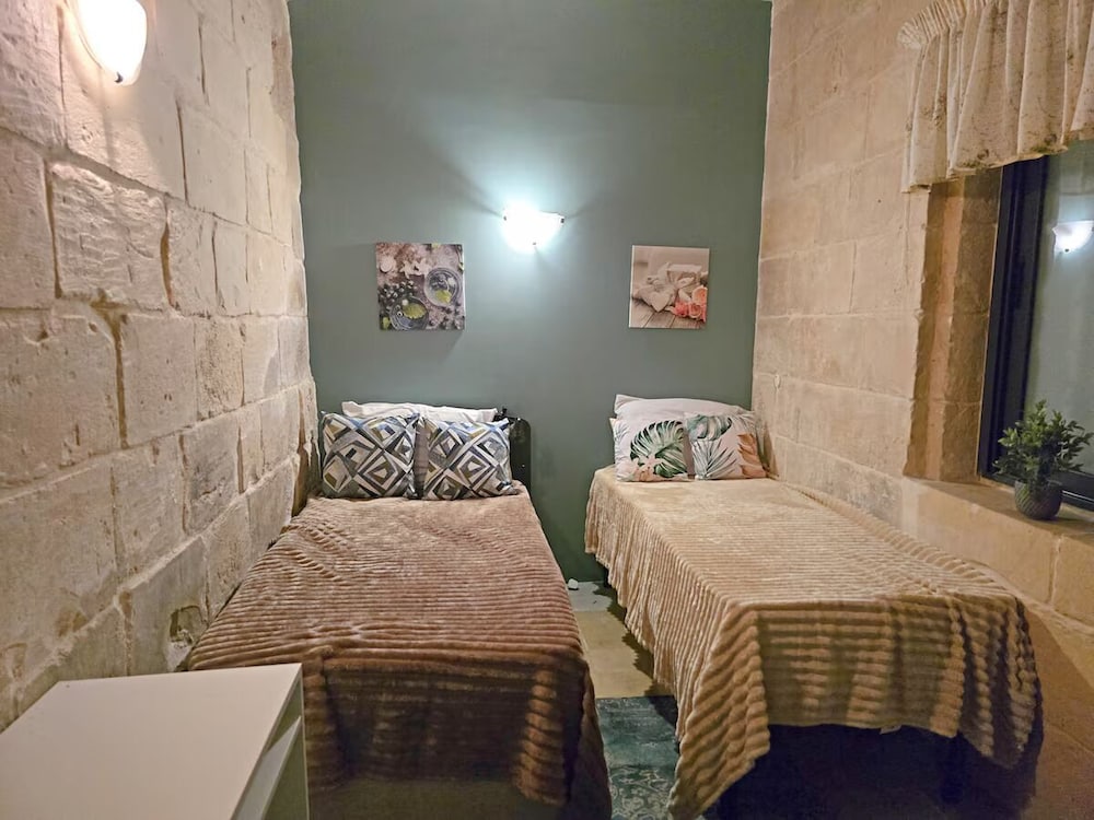 Apartment, 2 Bedrooms, Kitchen